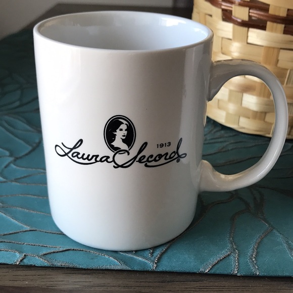 Tea for Two Laura Secord Mug Set - Picture 7 of 11